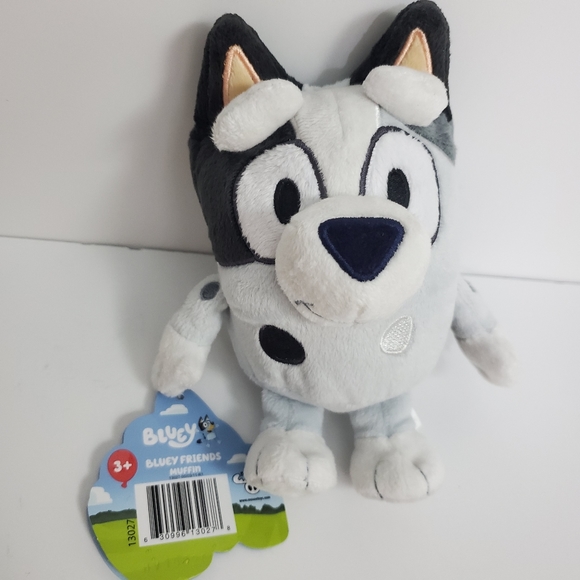 Bluey Friends: Bluey, Bingo, Muffin & Rusty Plush - Picture 3 of 6
